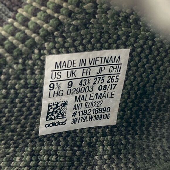 Adidas NMD R1 - Picture 10 of 10